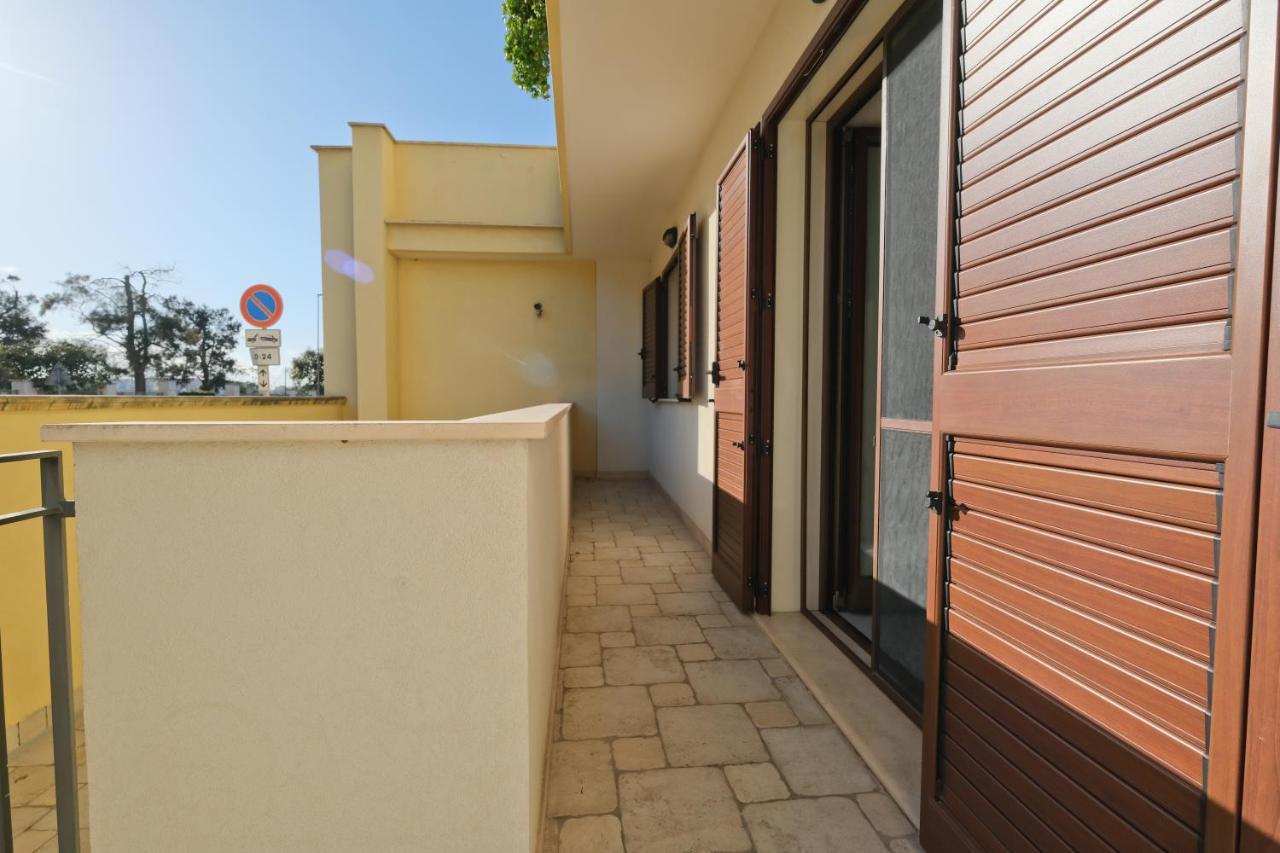 Modern House - 5 Stelle - Posto Auto Privato Apartment Brindisi Ngoại thất bức ảnh